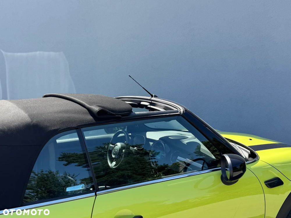 MINI Cooper John Works Trim - 7