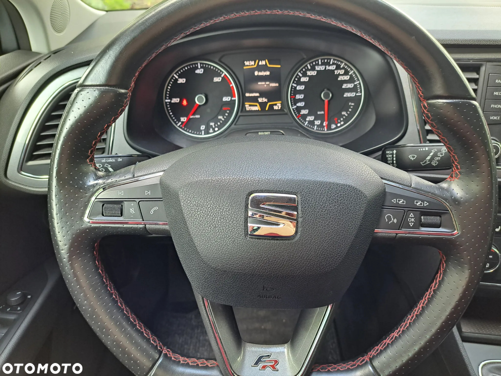 Seat Leon 2.0 TDI DPF FR Black Matt Edition - 8