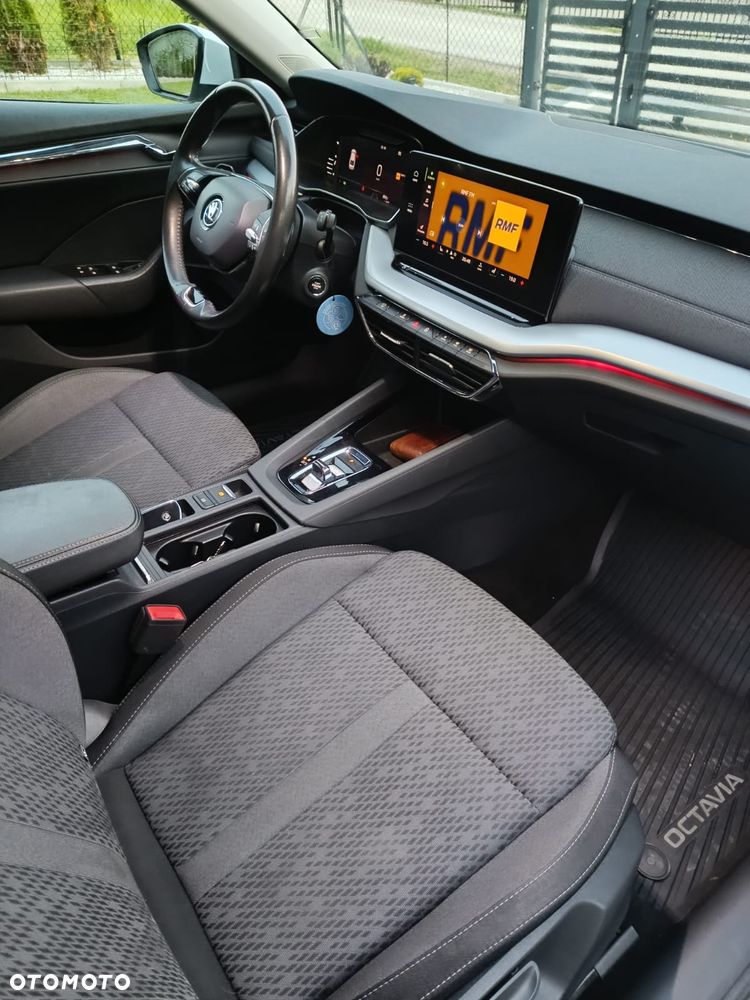 Skoda Octavia 2.0 TDI SCR Ambition DSG - 15