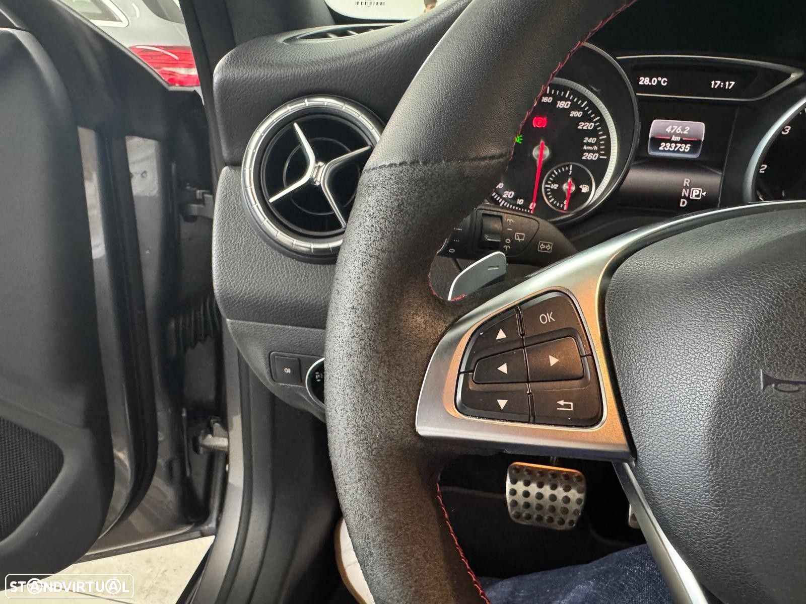 Mercedes-Benz CLA 200 Shooting Brake (CDI) d 7G-DCT AMG Line - 19