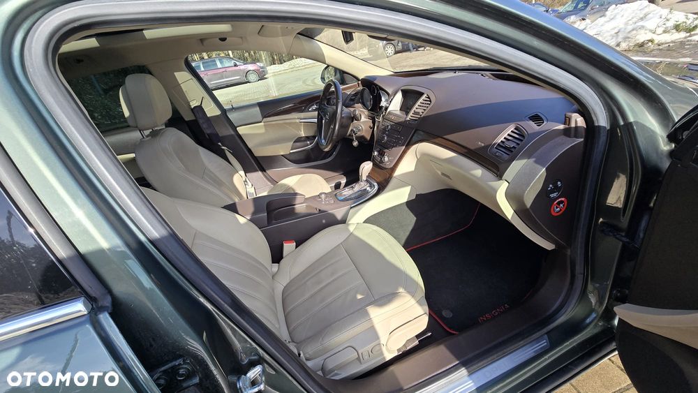 Opel Insignia 2.8 Turbo 4x4 Sport - 14