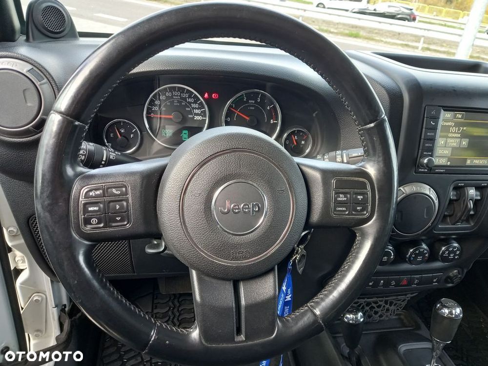 Jeep Wrangler - 10