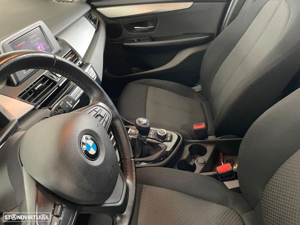 BMW 216 Active Tourer d Line Luxury - 21
