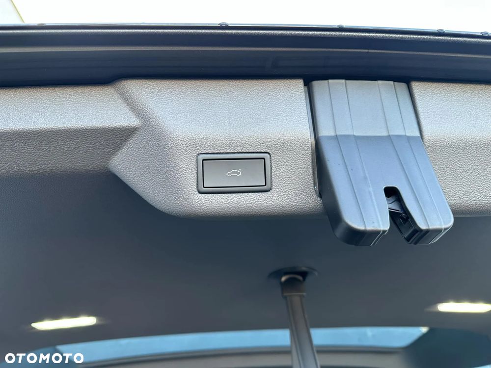 Volkswagen Multivan 2.0 TDI L2 Life DSG - 13