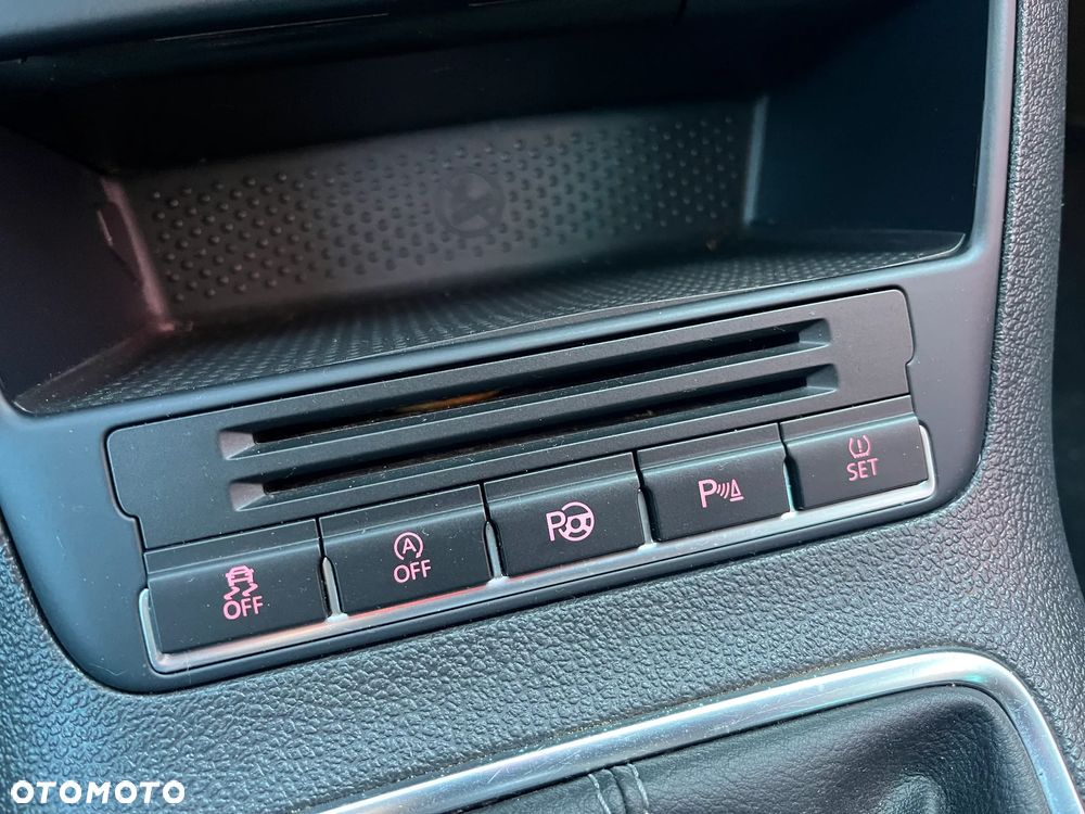 Volkswagen Tiguan 2.0 TDI DPF BlueMotion Technology Exclusive - 17