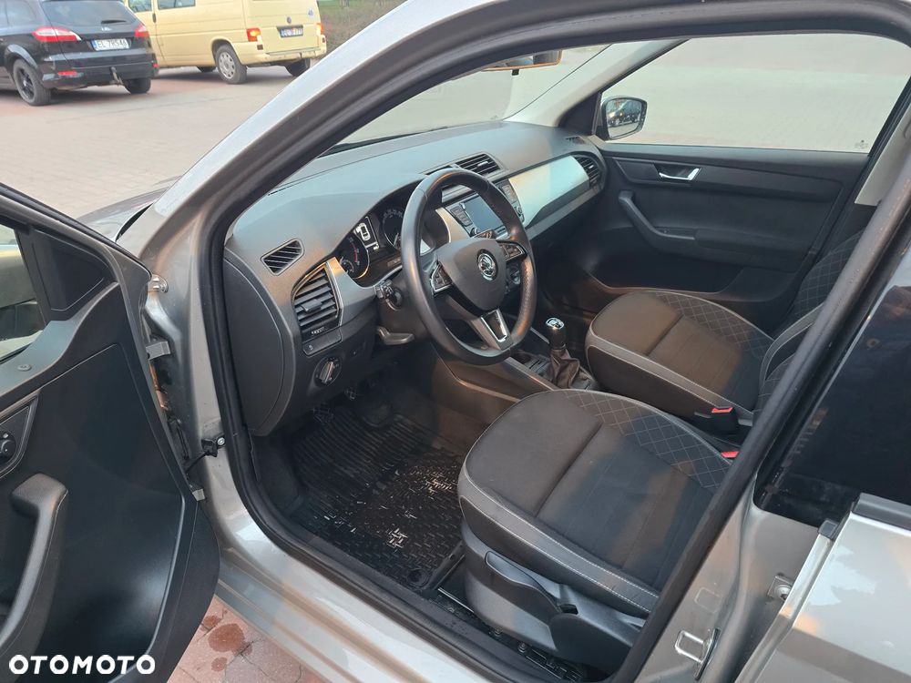 Skoda Fabia 1.0 Ambition - 11