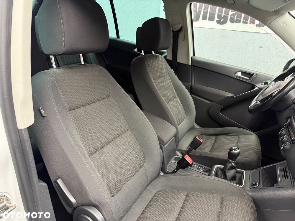 Volkswagen Tiguan - 8