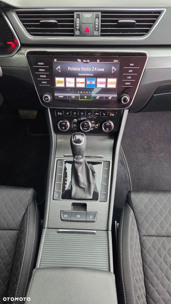 Skoda Superb 1.5 TSI Ambition DSG - 20