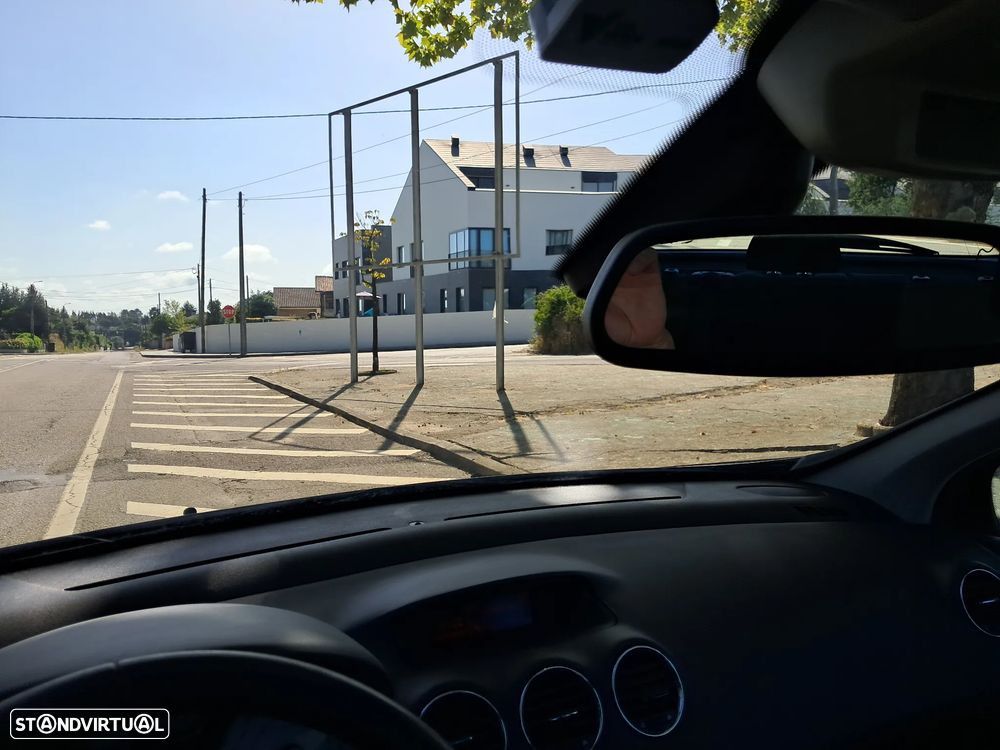 Peugeot 308 1.6 HDi Executive - 28