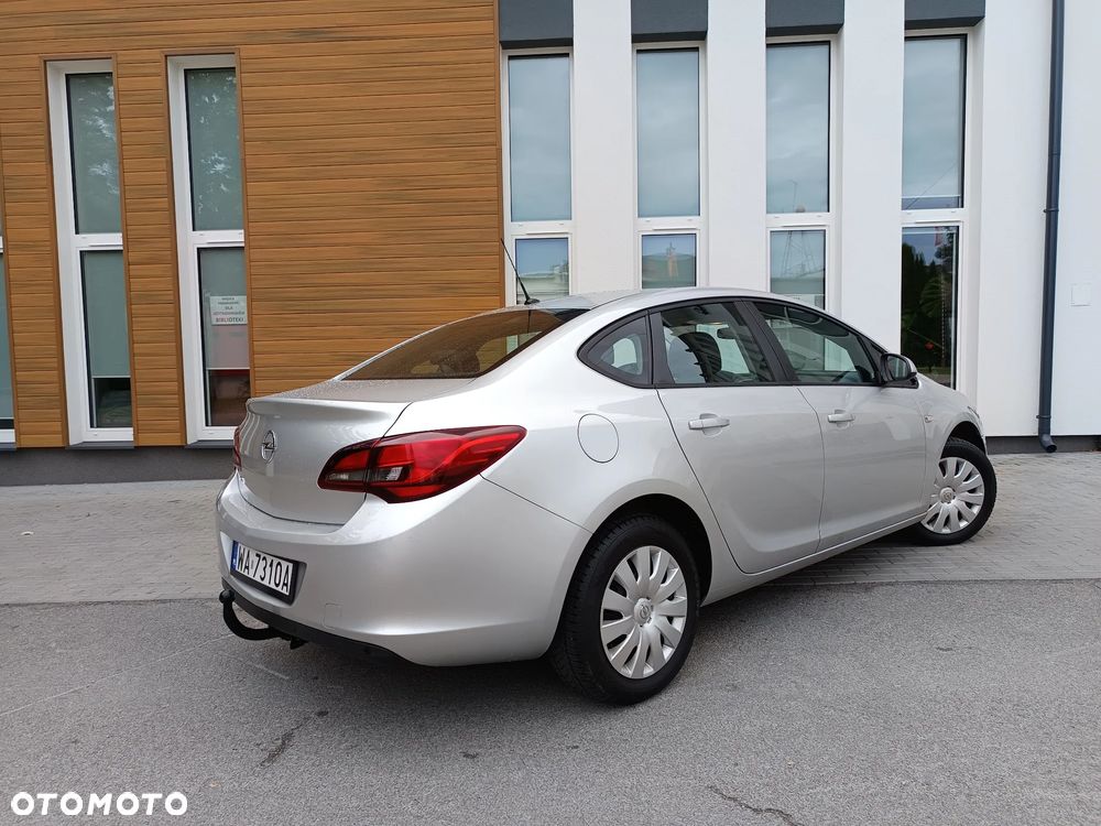 Opel Astra 1.6 EU6 - 4