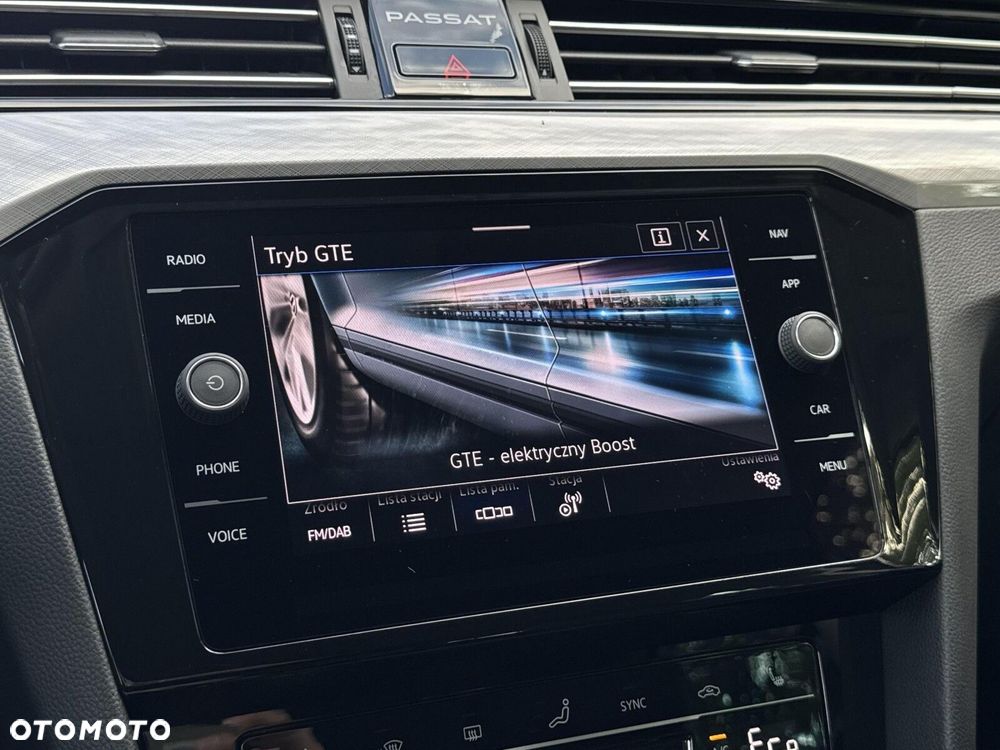 Volkswagen Passat 1.4 TSI Plug-In Hybrid GTE DSG - 24