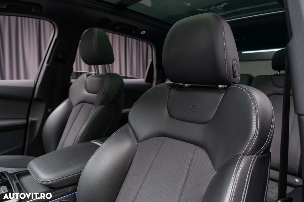 Audi Q7 55 TFSI e quattro Tiptronic PHEV S Line - 25