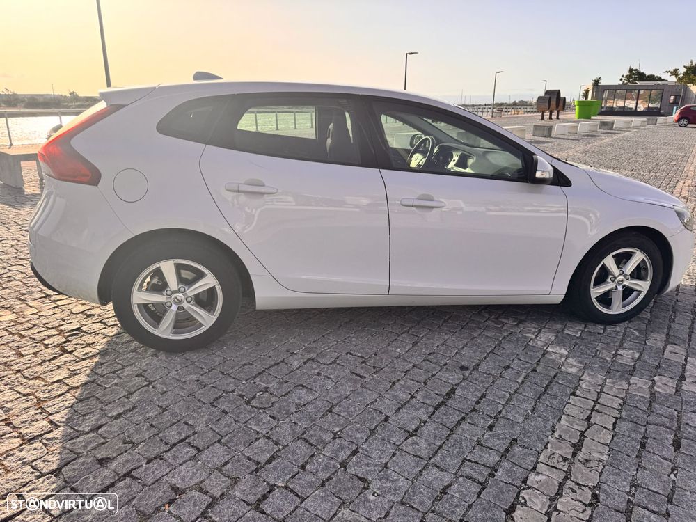 Volvo V40 2.0 D2 Kinetic Eco - 12