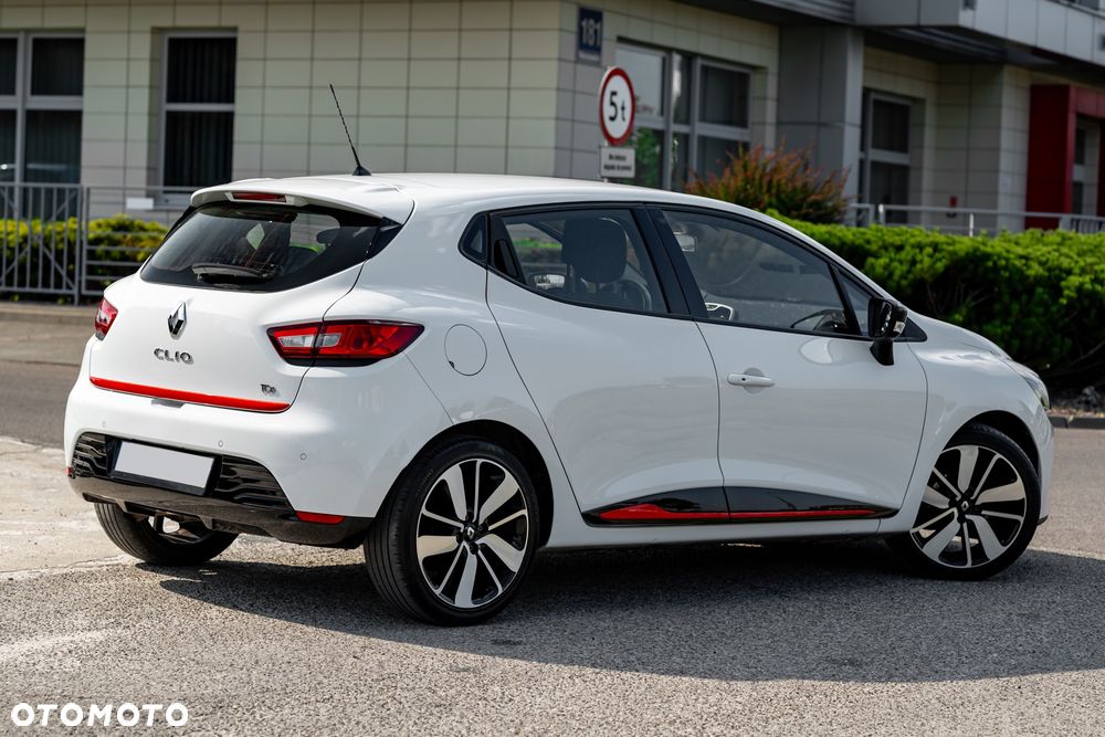 Renault Clio TCe 90 Limited - 15