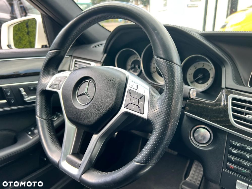 Mercedes-Benz Klasa E - 33