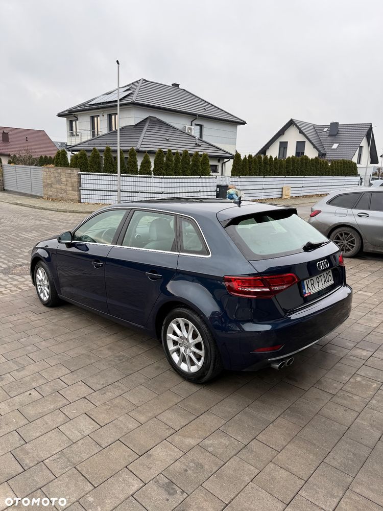 Audi A3 Sportback 2.0 TDI S tronic - 3