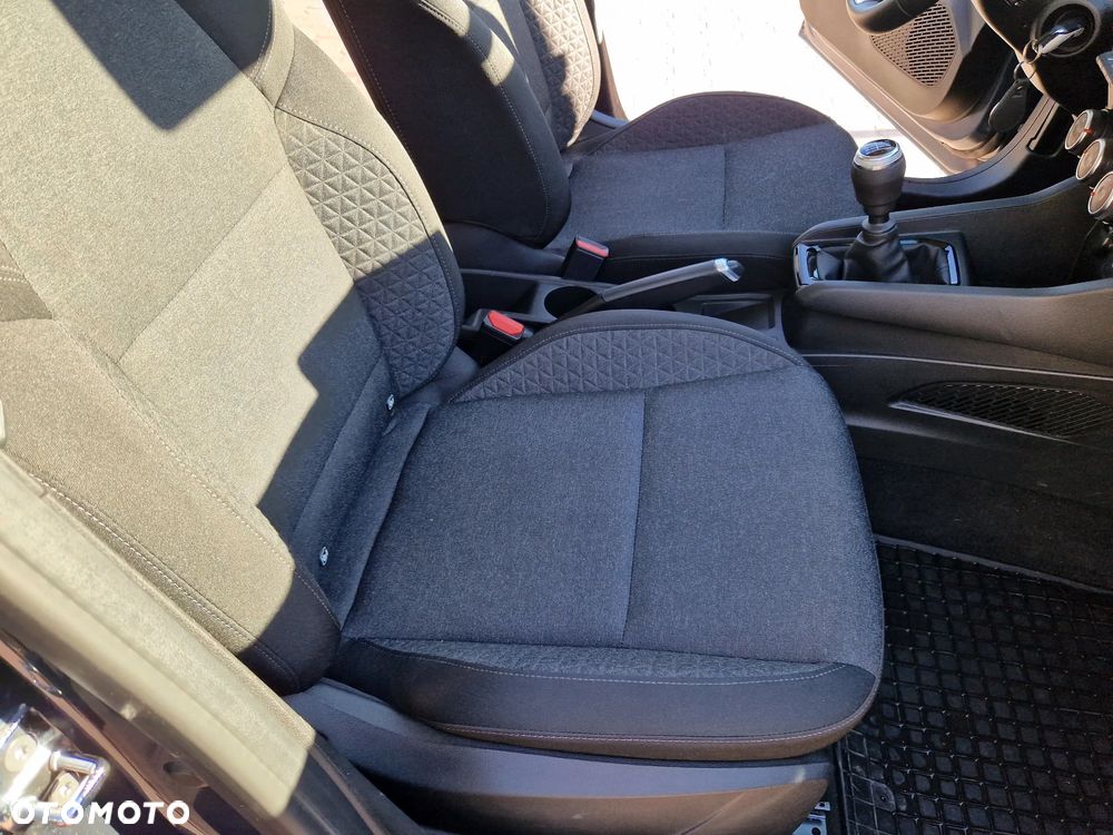 Renault Clio - 24