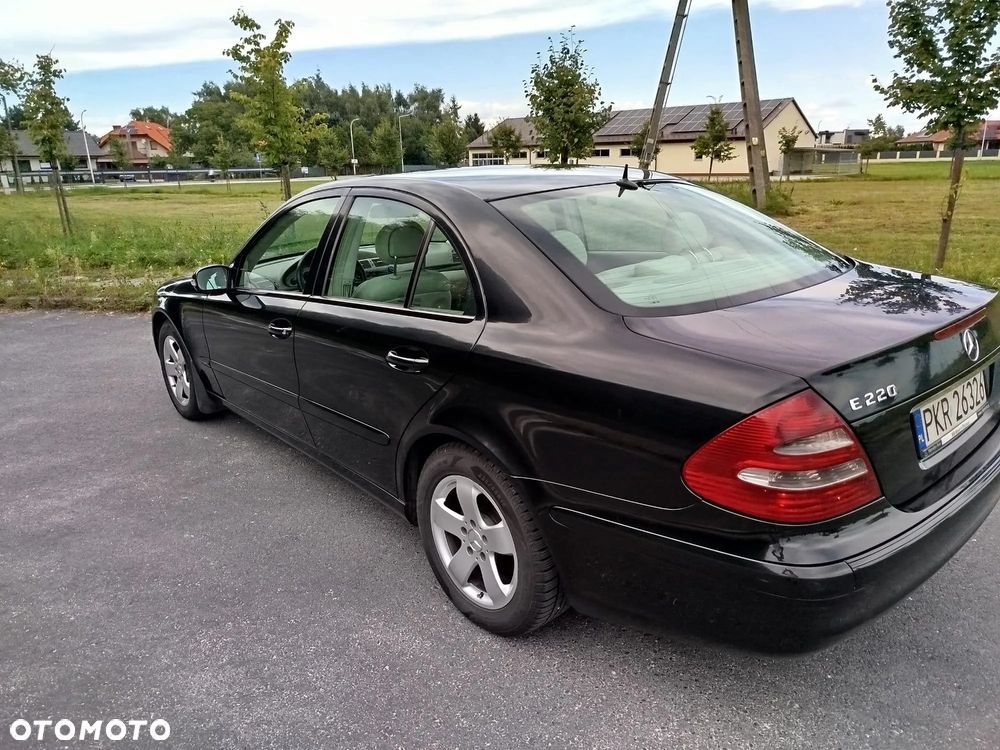 Mercedes-Benz Klasa E 220 CDI Classic - 2