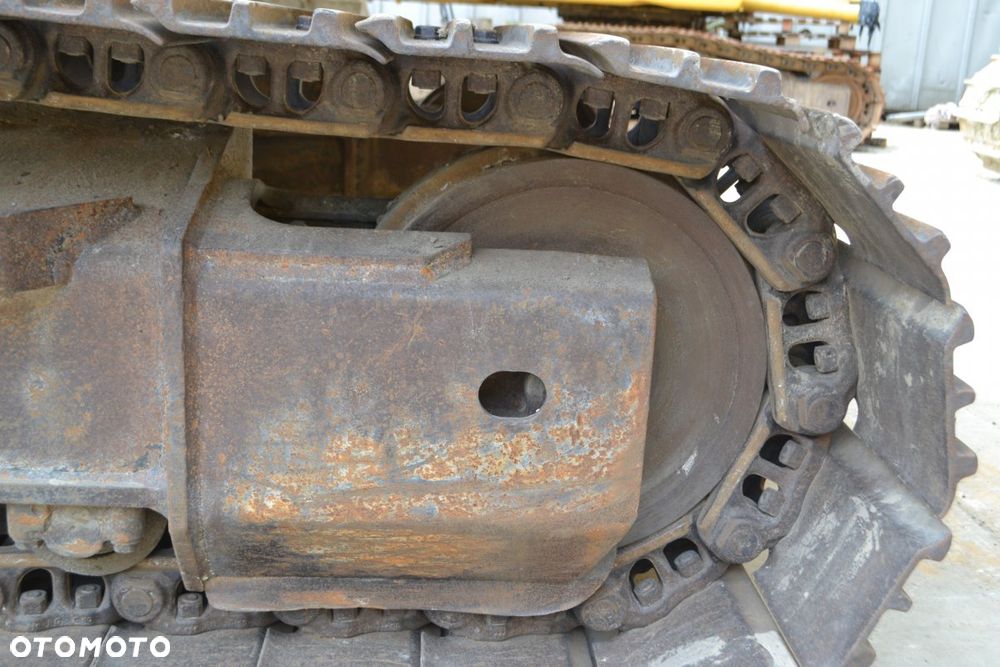 Komatsu PC210LC-11 - 38