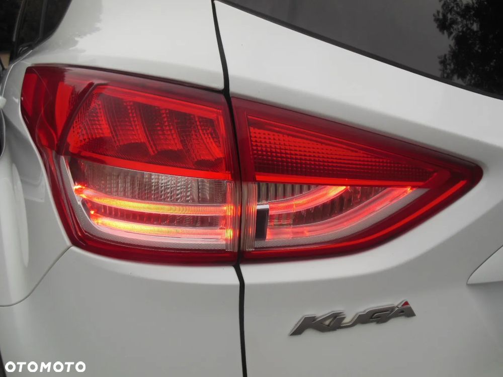 Ford Kuga 2.0 TDCi 4x4 Titanium - 10