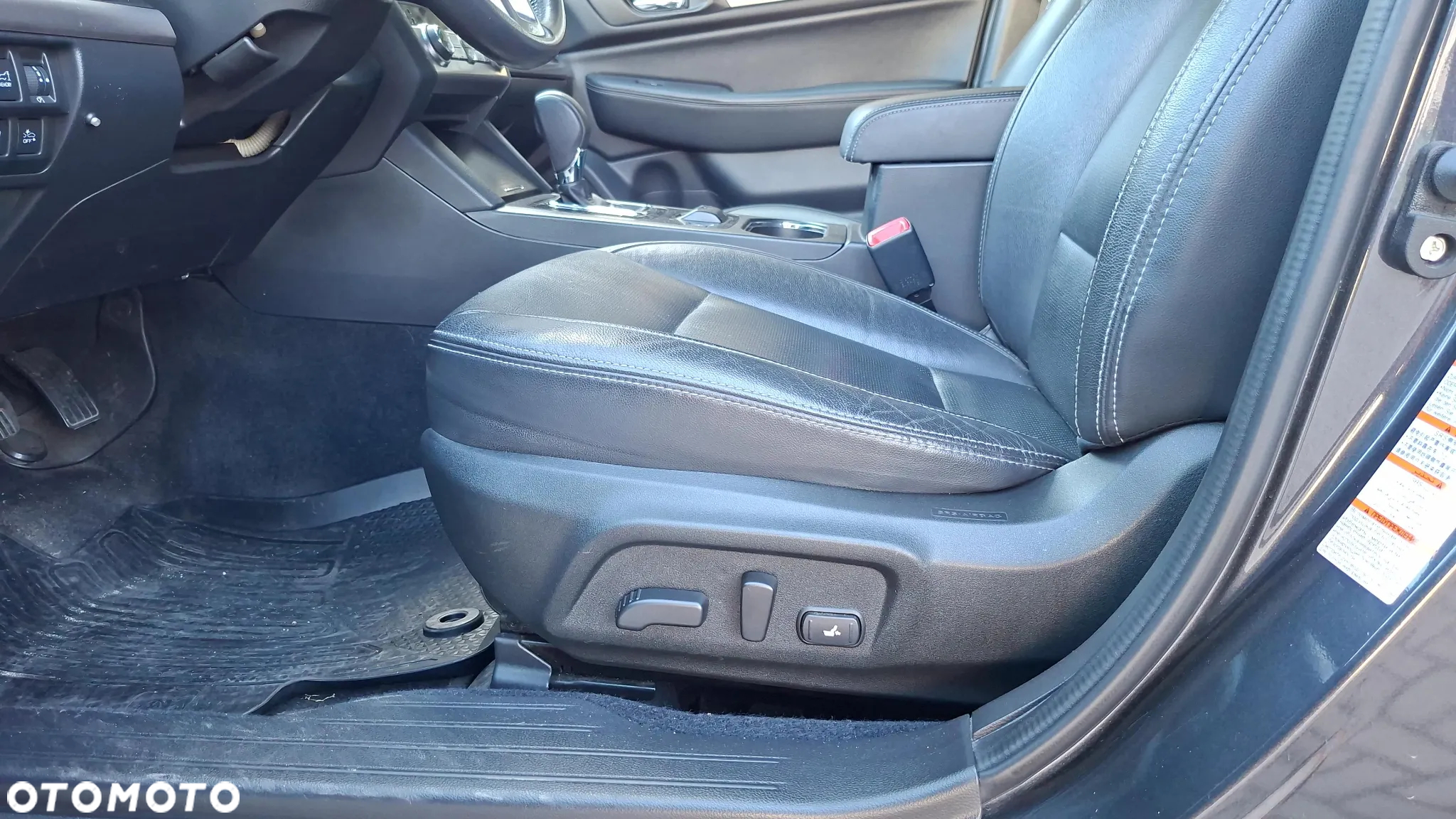 Subaru Outback 2.0D Exclusive Lineartronic - 17