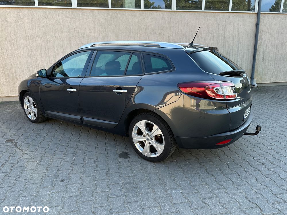 Renault Megane 1.5 dCi Dynamique EDC - 9