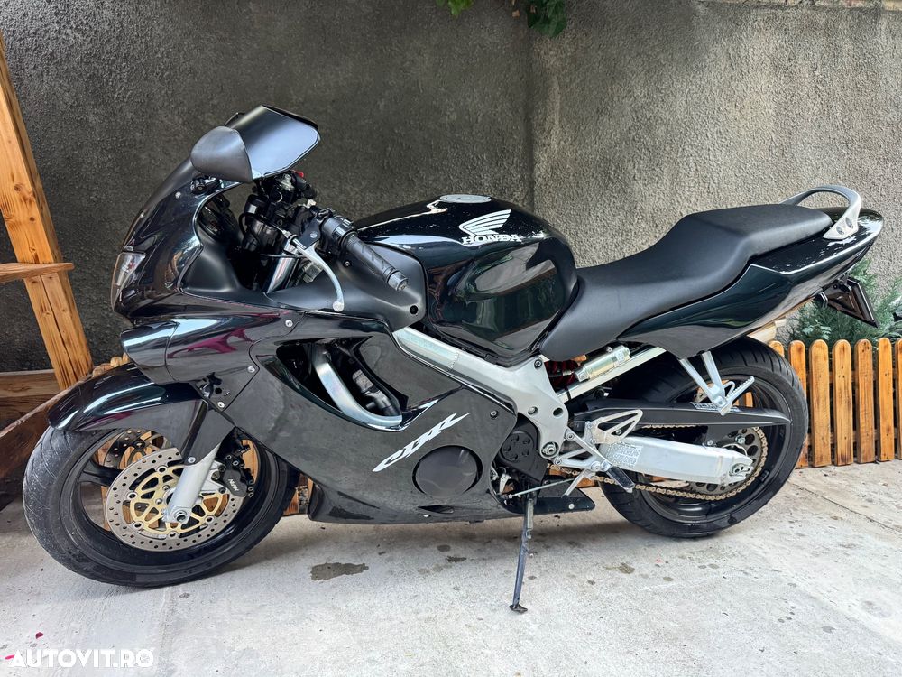 Honda CBR 600F - 3