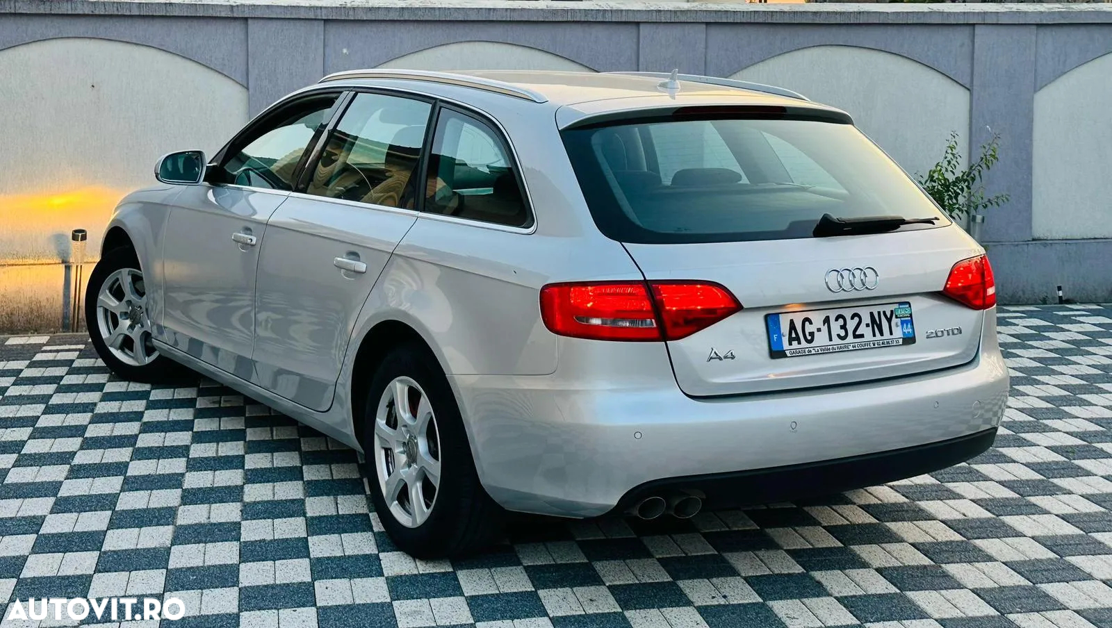 Audi A4 - 4