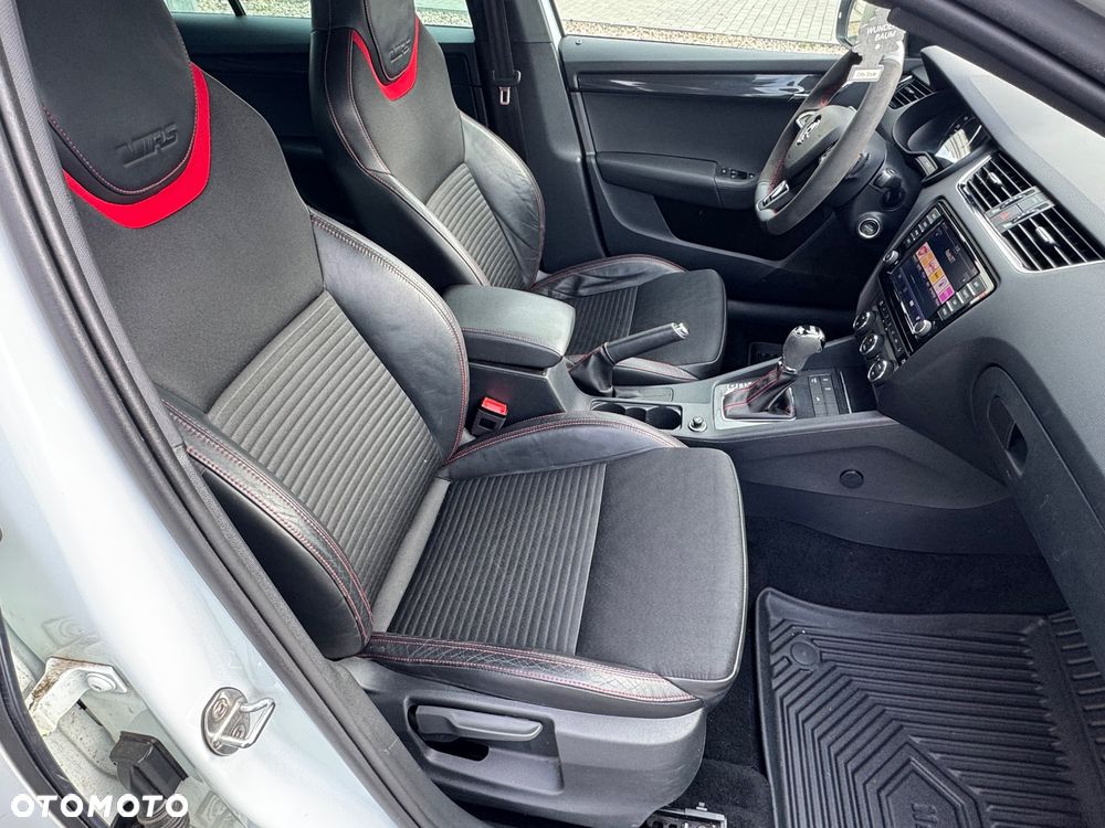 Skoda Octavia 2.0 TDI SCR RS DSG - 37