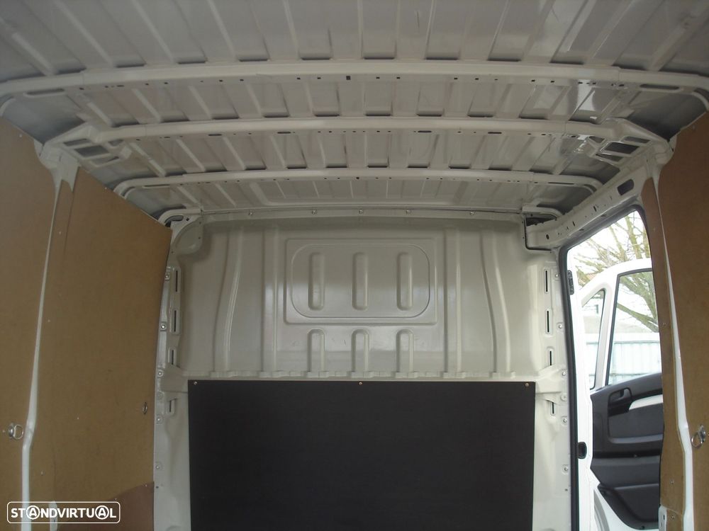 Peugeot Boxer 2.0 BlueHDi 333 L2 CD - 19