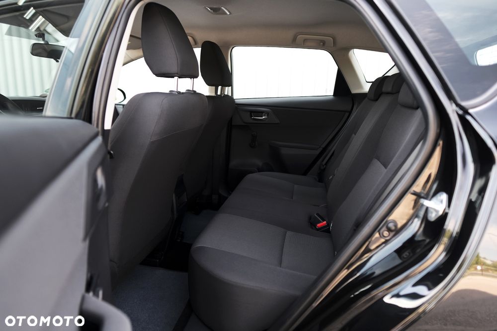 Toyota Auris 1.33 Dual-VVT-i Cool - 14