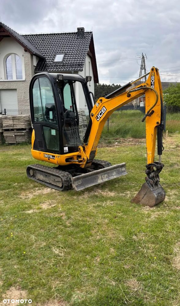 JCB 8018 - 4