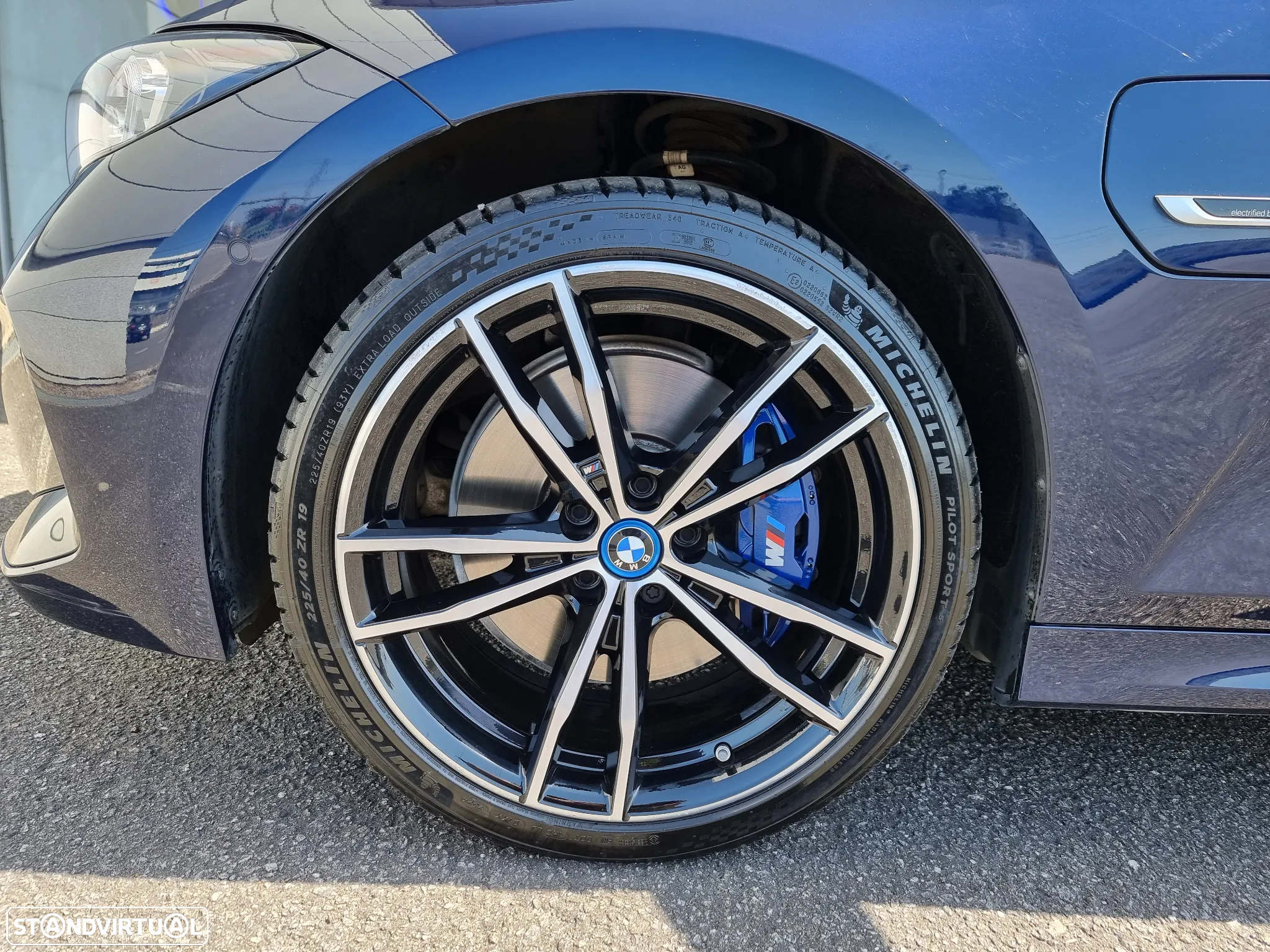 BMW 330 e Pack Desportivo M Auto - 6