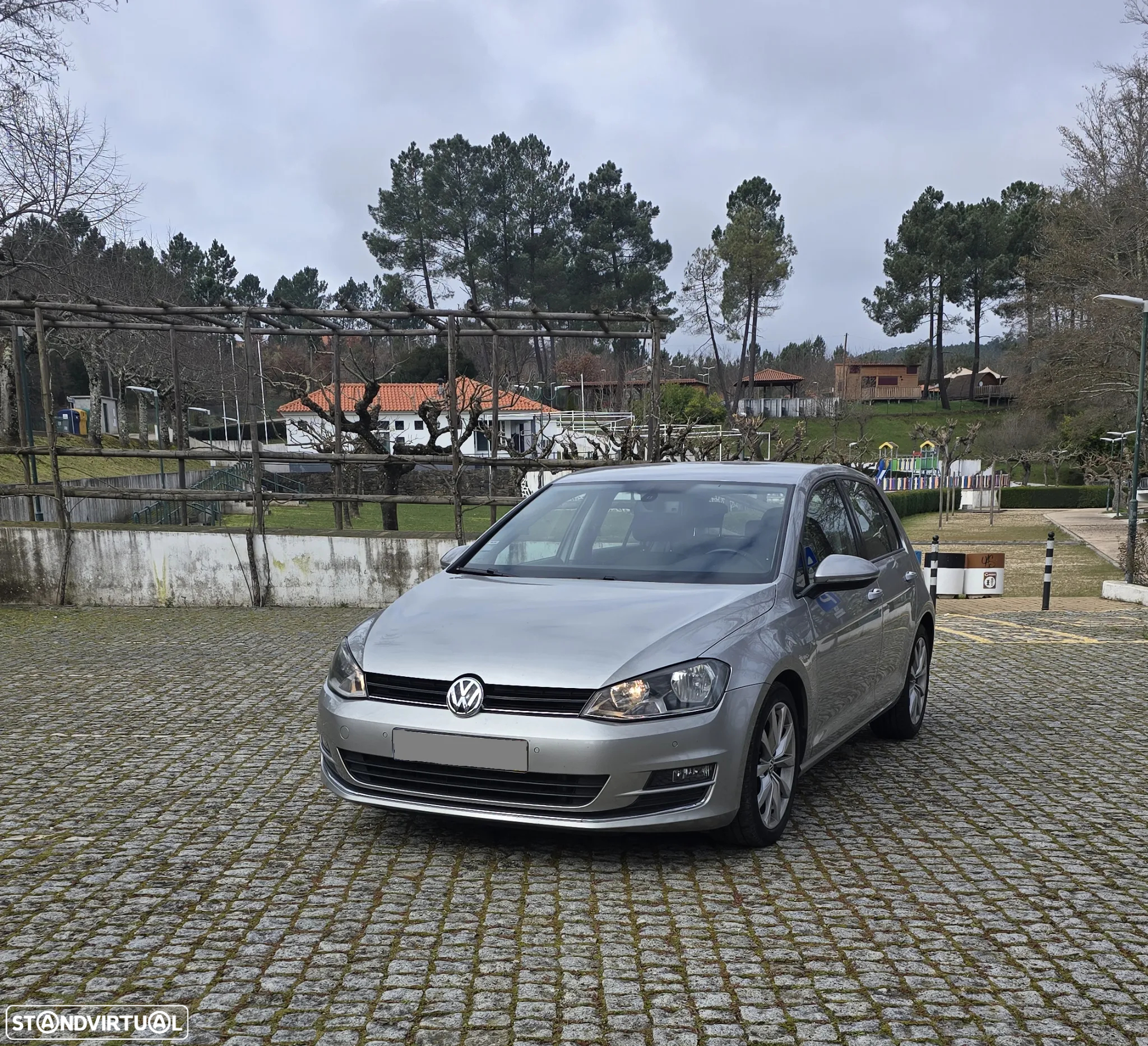 VW Golf 1.6 TDi Highline - 3