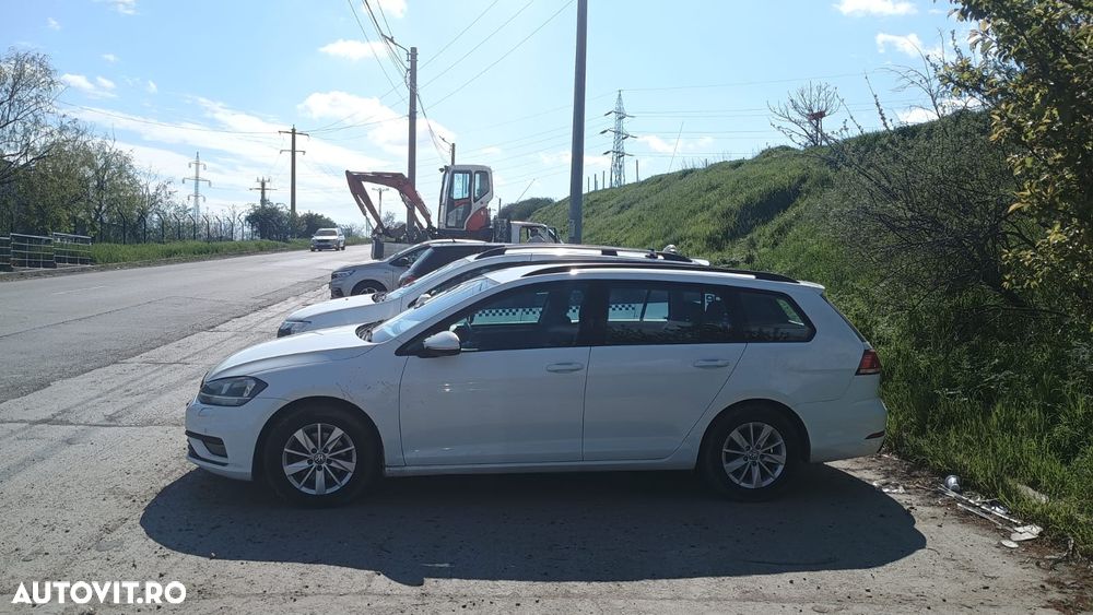 Volkswagen Golf 1.0 TSI Comfortline - 10
