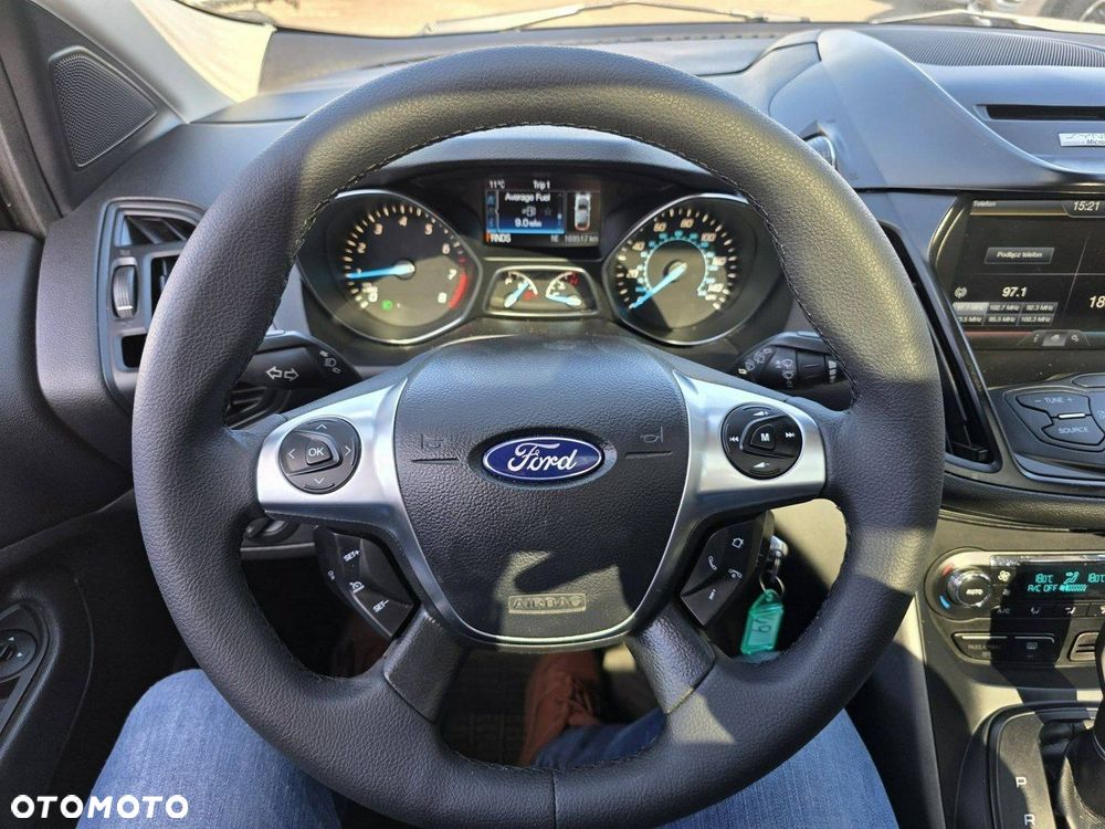 Ford Kuga - 10