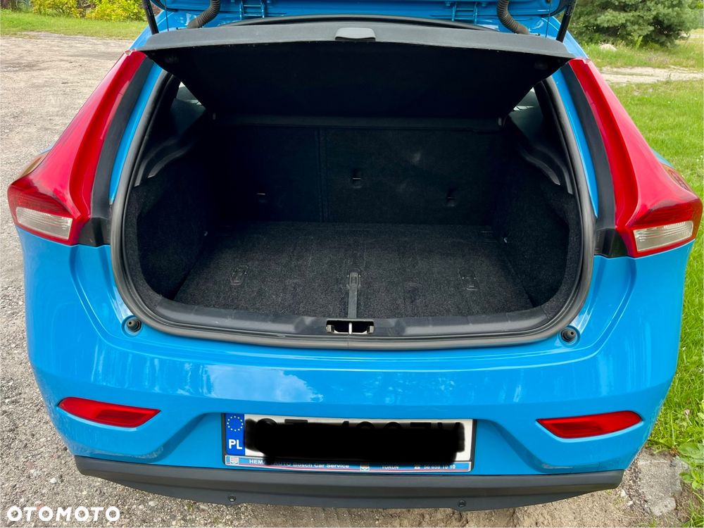 Volvo V40 D2 Kinetic - 17
