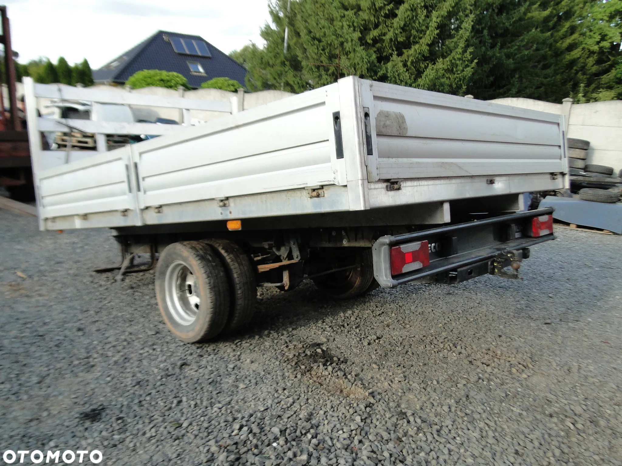 IVECO DAILY III PAKA SKRZYNIA ŁADUNKOWA ALUMINIOWA 3.7x2.27 00-06r - 6