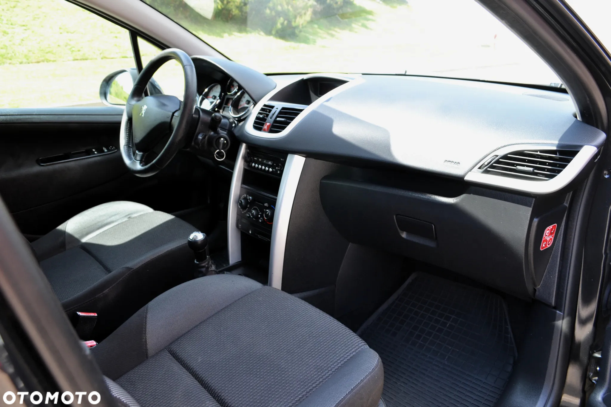 Peugeot 207 1.4 Sportium - 11