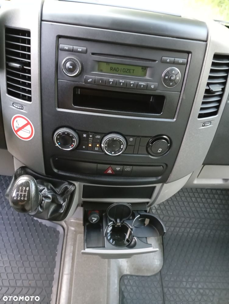 Volkswagen CRAFTER - 11