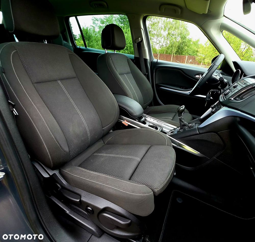 Opel Zafira - 26