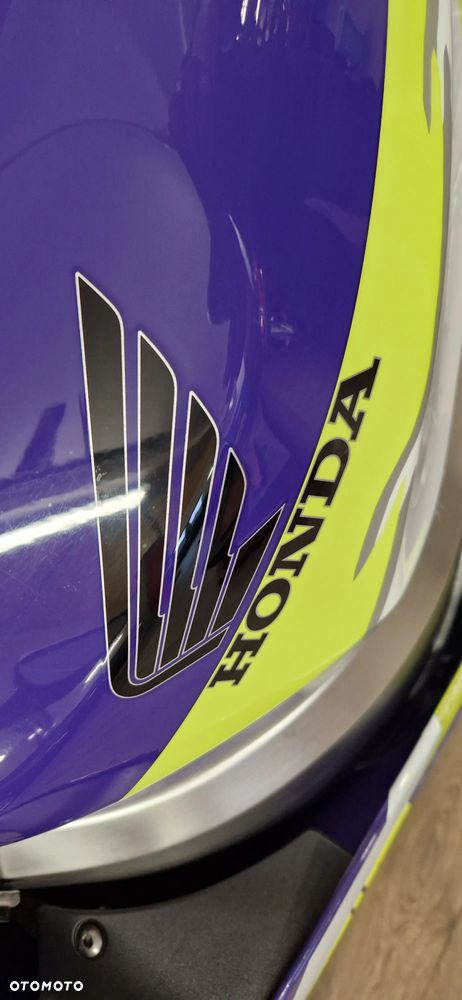 Honda CBR - 9