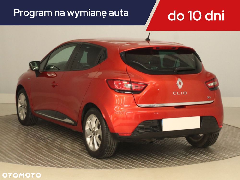 Renault Clio - 6