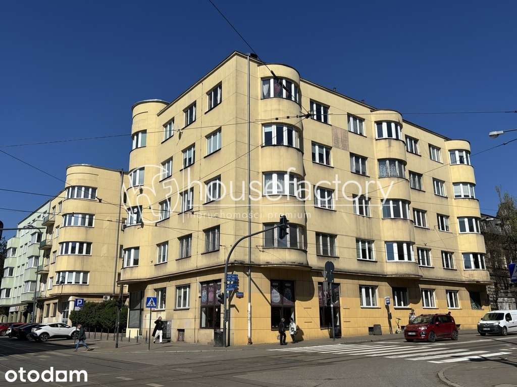 87 m^2 w Modernistyczna Kamienicy z Windą