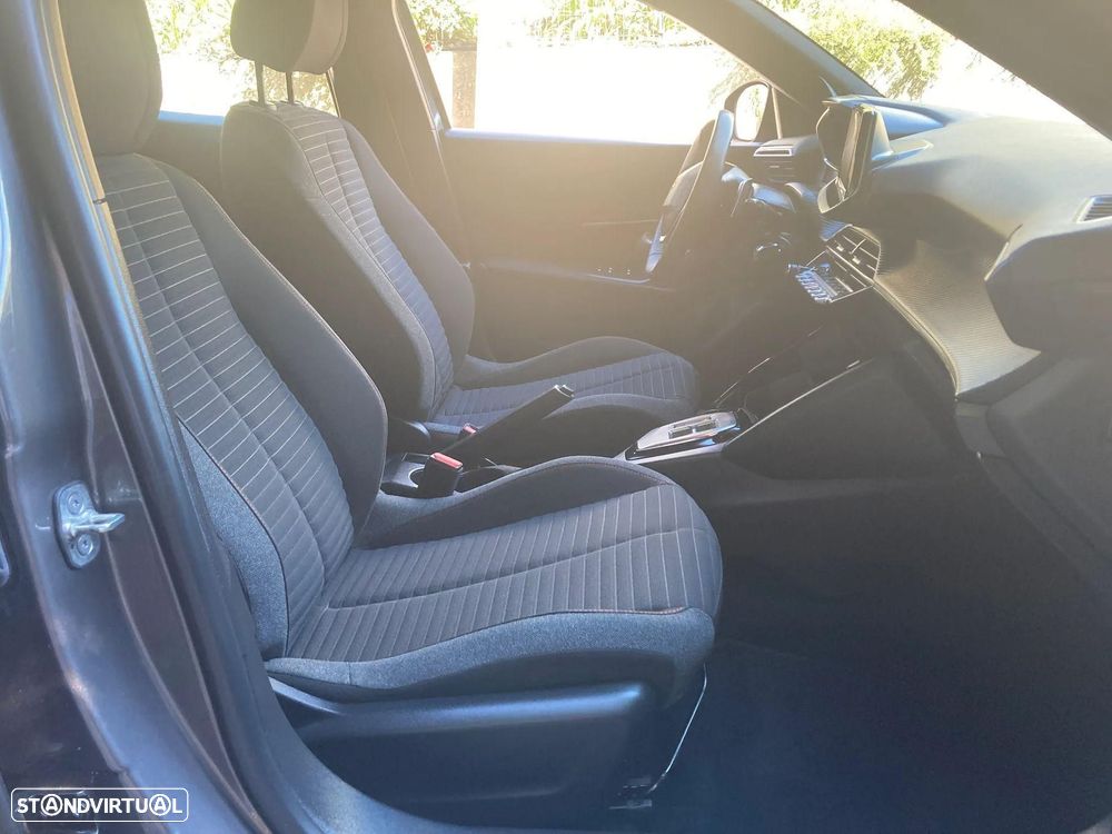 Peugeot 2008 1.5 BlueHDi Active Pack EAT8 - 34
