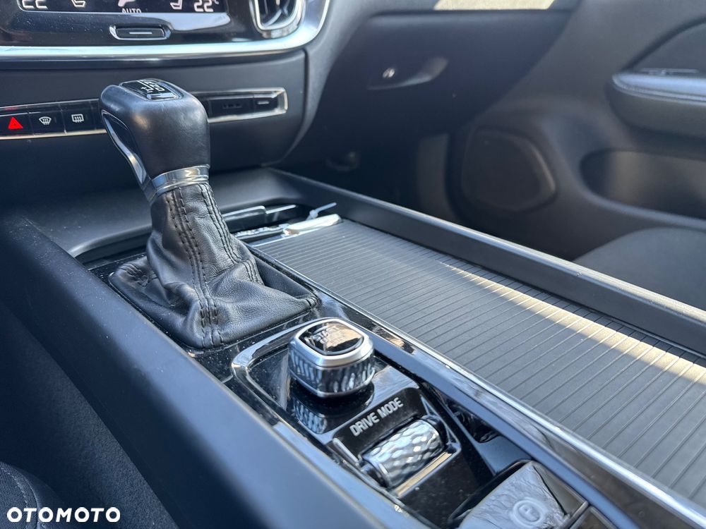 Volvo V60 D4 Geartronic - 12