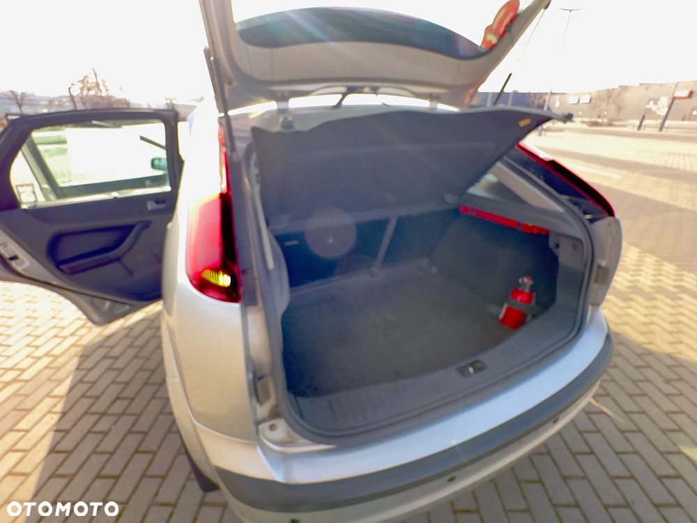 Ford Focus 2.0 FX Silver / Silver X - 9