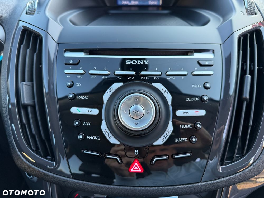 Ford Kuga - 16