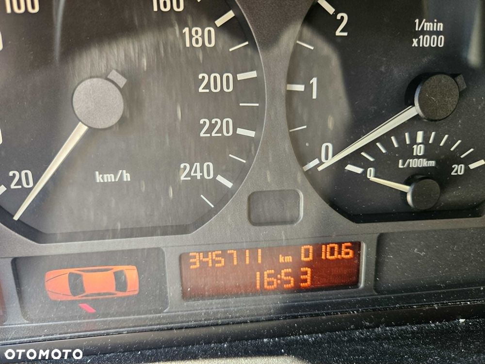 BMW Seria 3 - 10