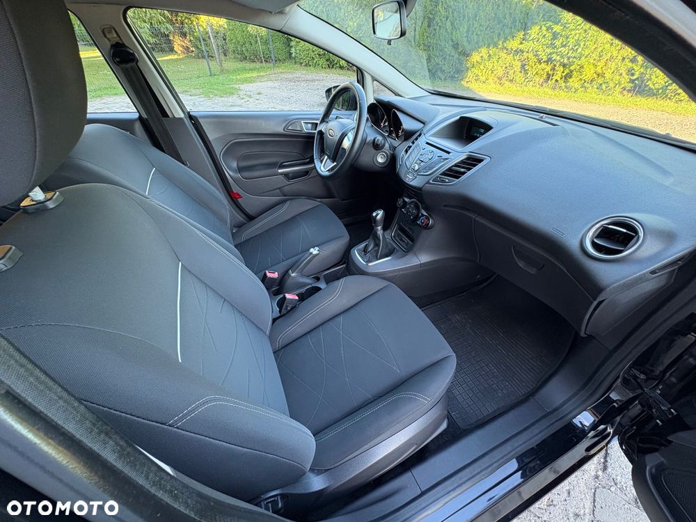 Ford Fiesta - 27